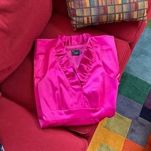 Beautiful hot pink “Just Taylor” size 8